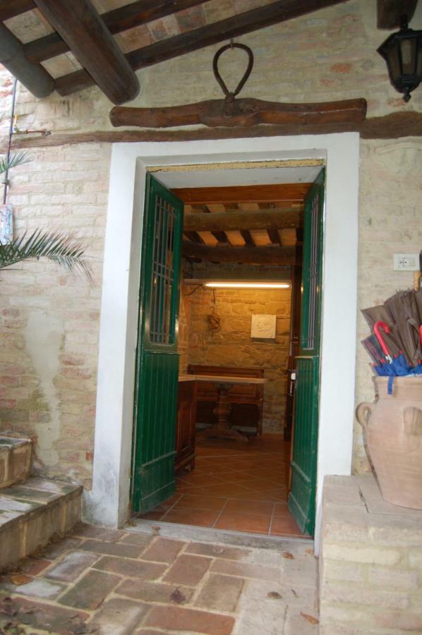 Il Poggio Villa Mombaroccio Exterior foto